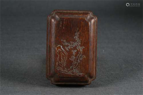 A Carved Bamboo Lidded Box with Plum Blossom Pattern