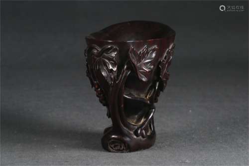 A Carved Zitan Wood Cup with Grape Pattern