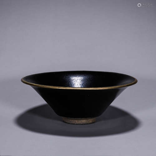 A black glazed Jian kiln porcelain cup