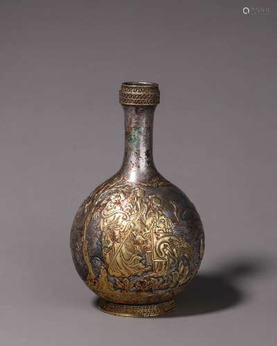 A figure patterned gilding silver vase
