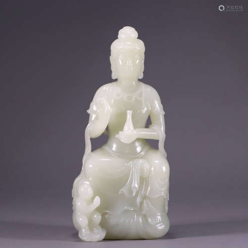 A Hetian jade Guanyin ornament