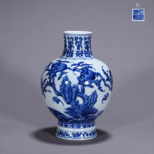 A blue and white fruit porcelain jar