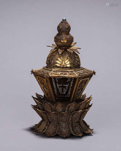 A gilding silver filigree pagoda