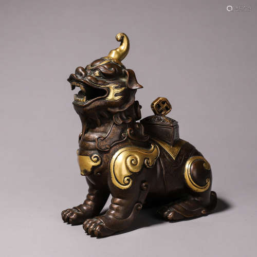 A gilding copper suanni incense burner