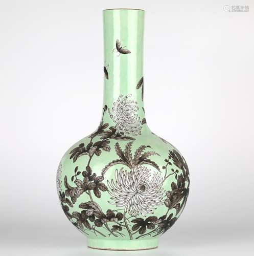 Chinese Famille Noir Light Green Bottle Vase