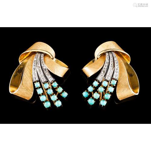 A pair of Art Deco clips