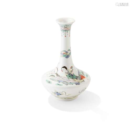 FAMILLE VERTE VASE LATE QING DYNASTY-REPUBLIC PERIOD,