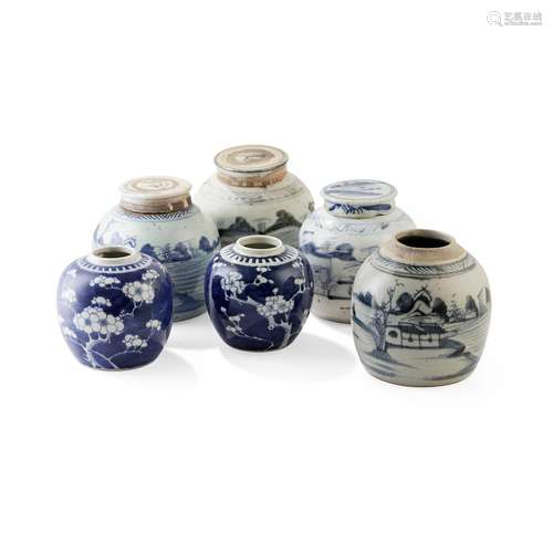 GROUP OF SIX BLUE AND WHITE GINGER JARS QING DYNASTY,