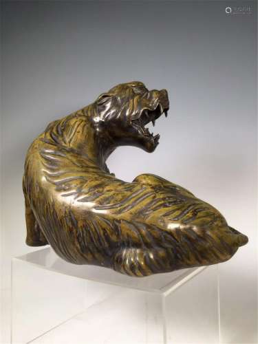 A CHINESE BRONZE TIGER ORNAMENTS