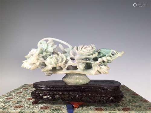 A CHINESE JADEITE CARVED FLOWERS ORNAMENTS