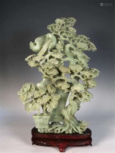 A CHINESE JADE CARVED DECORATIONS
