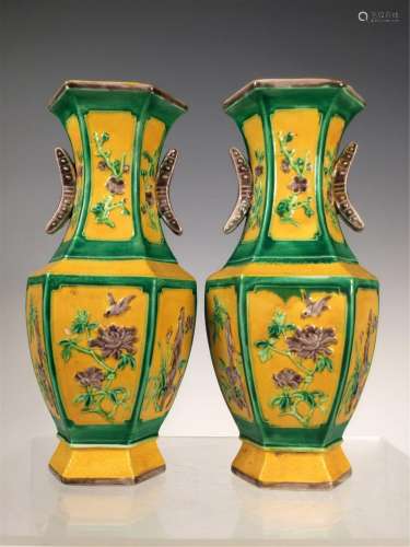A PAIR OF CHINESE SAN-CAI CARVED PORCELAIN HEXAGONAL