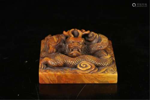 A SOAPSTONE CARVED DRAGON SEAL