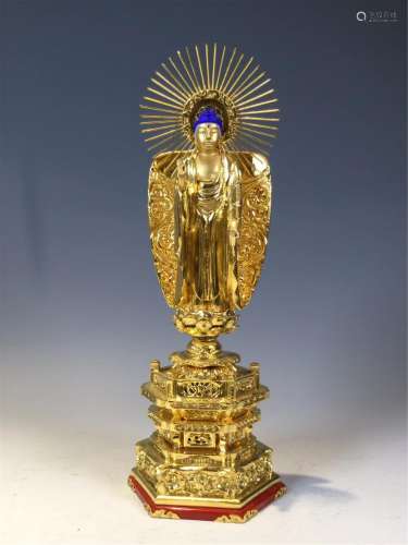 A CHINESE GOLDEN LACQUER WOODEN FIGURE OF BUDDHA STATUE