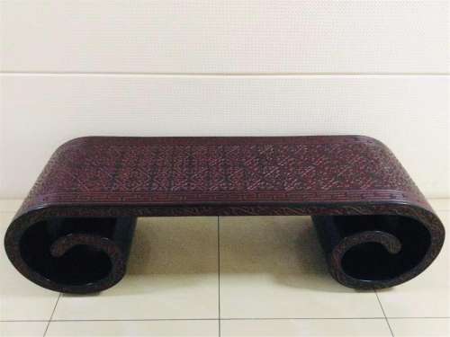 A CHINESE CARVED CLOUD PATTERN LACQUER WOOD TEA TABLE