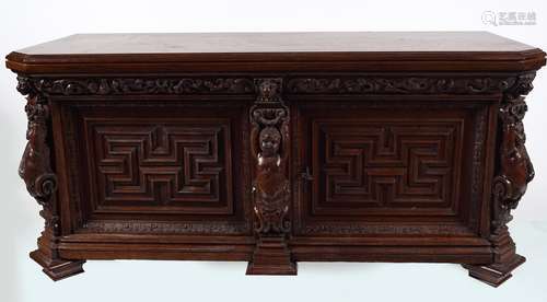 19TH-CENTURY CARVED OAK COFFER