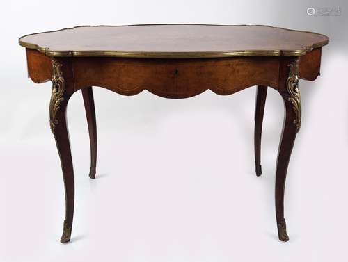 VICTORIAN INLAID WALNUT CENTRE TABLE