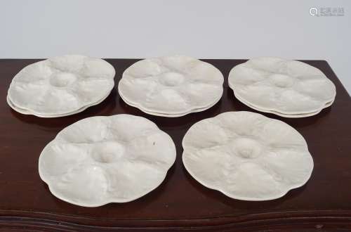 SET OF EIGHT GIEN OYSTER PLATES