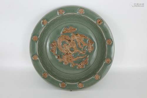 Chinese Yuan Longquan Celadon 'Dragon' Charger