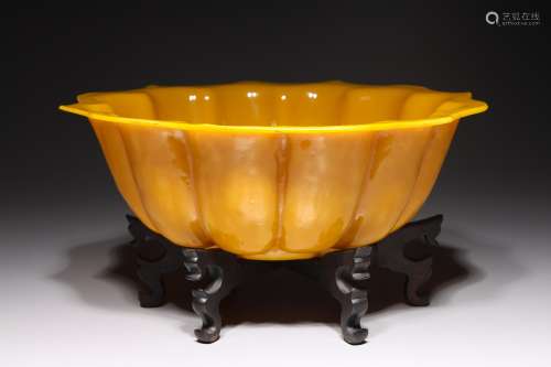 Large Chinese Yellow Peking Glass Bowl