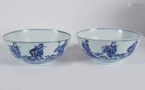 PAIR OF CHINESE BLUE AND WHITE BOWLS