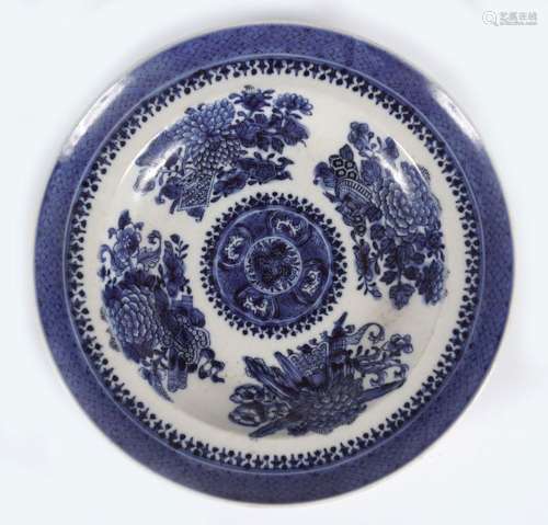18TH/19TH-CENTURY CHINESE BLUE AND WHITE PLATE