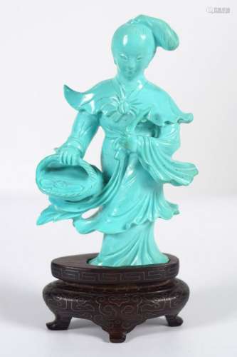 CHINESE TURQUOISE GLAZED FIGURE OF A LADY