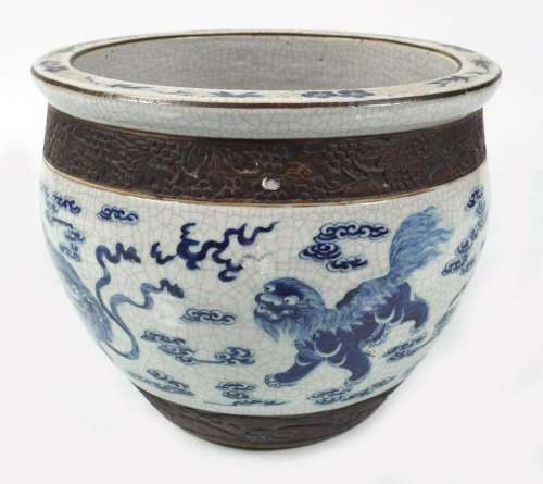 CHINESE QING BLUE AND WHITE JARDINIERE
