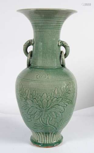 LARGE MING DYNASTY CELADON VASE