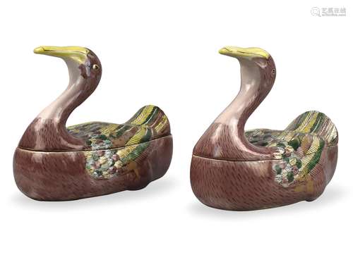 Pair of Chinese Sancai Glazed Duck Box,20th C.