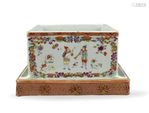 Chinese Exporte Enameled Box w/ Figures,Qianlong P