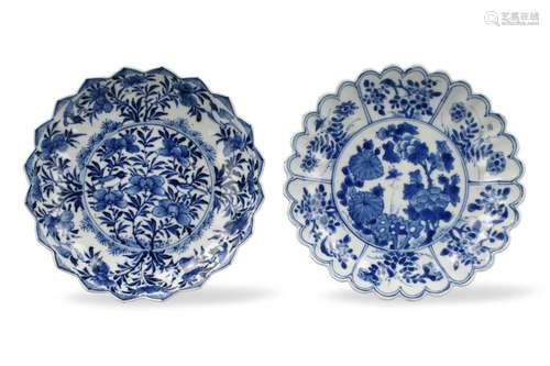 Two Chinese Blue & White Floral Plates, Kangxi P.