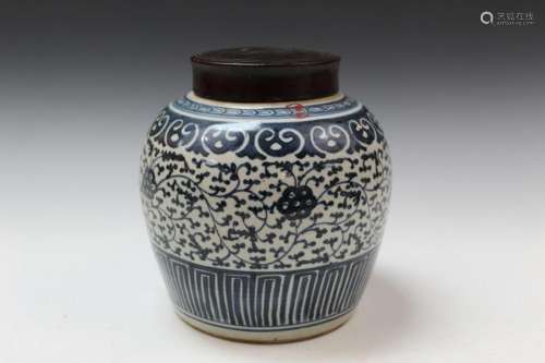 Chinese Blue and White Porcelain Jar with a wooden