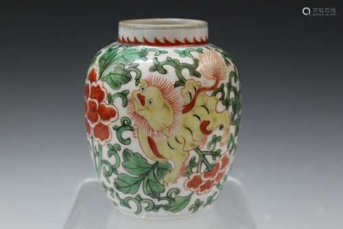 Chinese Wucai Porcelain Jar