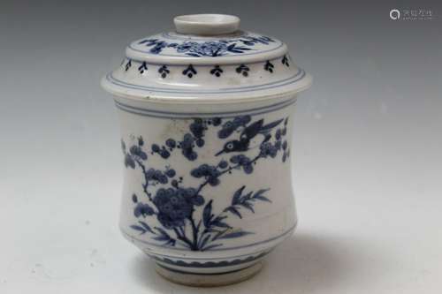 Chinese Blue and White Porcelain Cup with Cover