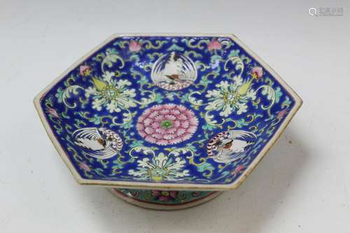 Chinese Famille Rose Porcelain Dish, Hexagonal Shape