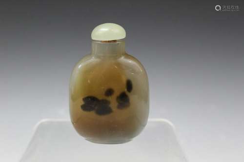 Peking Glass Snuff Bottle