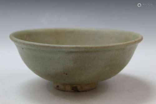 Chinese Celadon Pottery Bowl, Ming Period