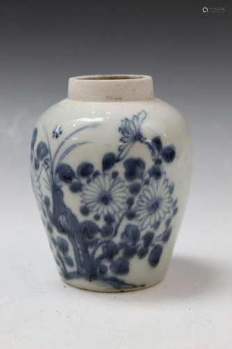 Chinese Blue and White Porcelain Jar