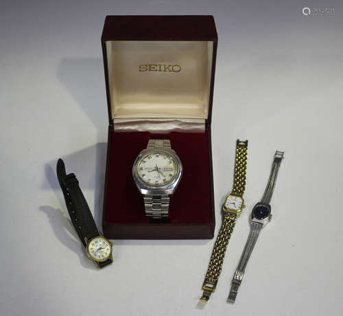 A Seiko Electronic 'EL-370' gentleman's calendar wristwatch,...