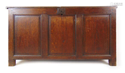 An early 18th century oak coffer,