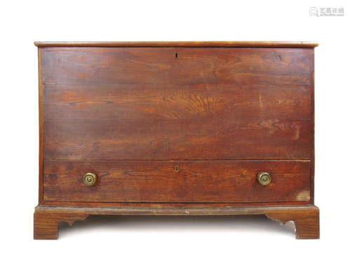 An 18th century elm mule chest,