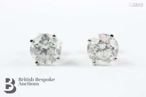 14ct White Gold Diamond Stud Earrings