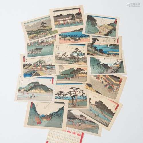 Suite de 16 estampes japonaises. Japon, fin XIXe (chaque : 2...