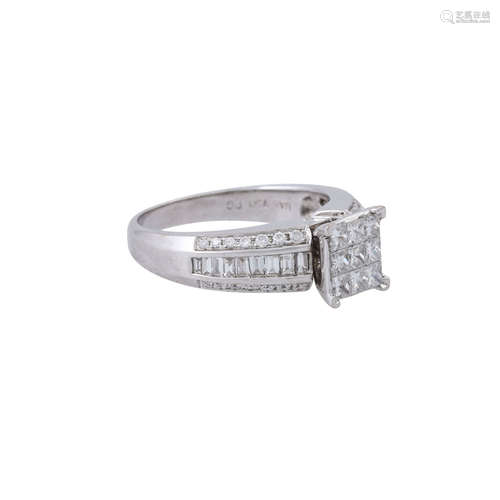 Ring mit 9 Diamanten im Prinzessschliff,