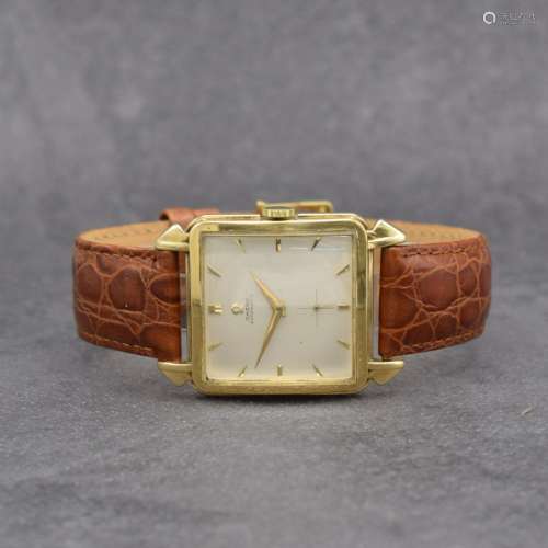 OMEGA square 14k yellow gold gents wristwatch