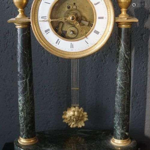 Horloge Néo-classique