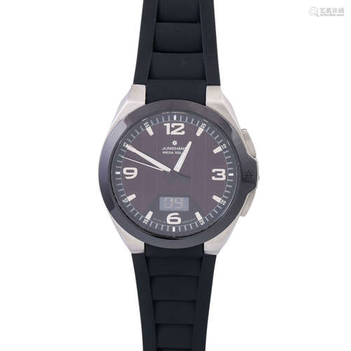 JUNGHANS Mega Solar Spektrum, Ref. 018/1122.00. Funkuhr. Dam...