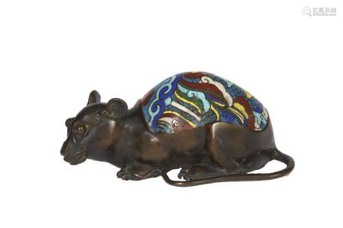128-JAPON Rat en bronze et émail cloisonné; porte un cachet ...