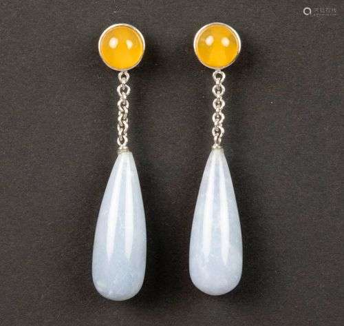 Paire de boucles d'oreilles en witgoud (18 carats) telkens m...